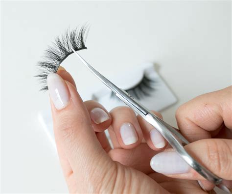 Beauty's Curse: The Risks of Cursed Eyelash Glue Exposed